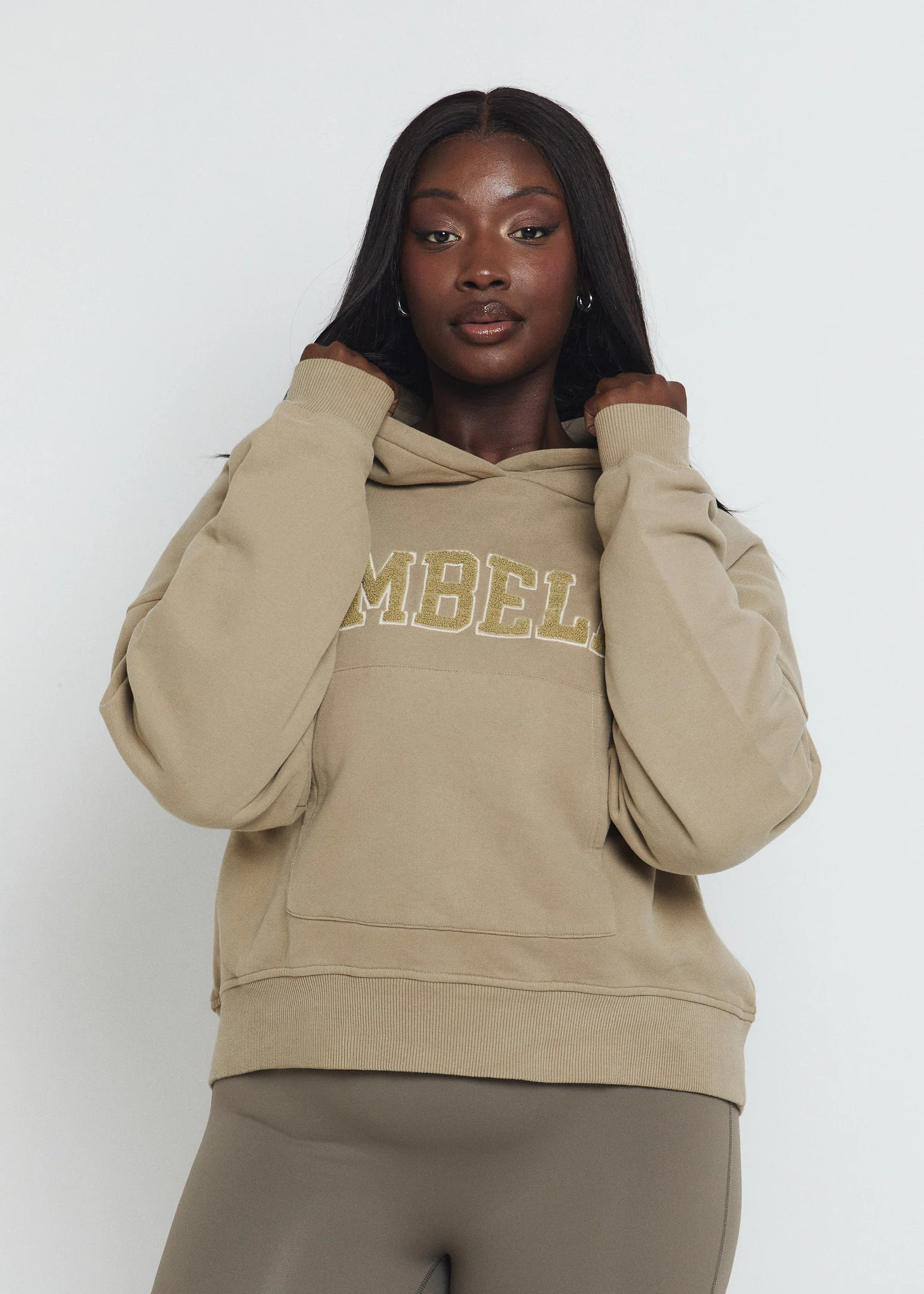 The Perfect Oversized Hoodie - Image 10