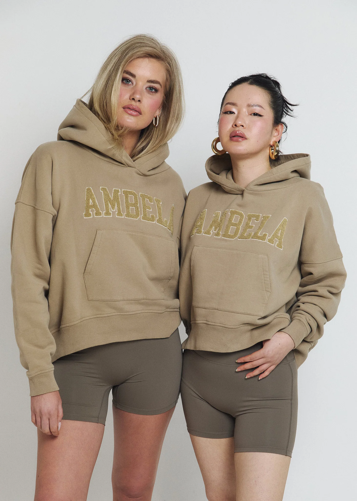 The Perfect Oversized Hoodie - Image 9