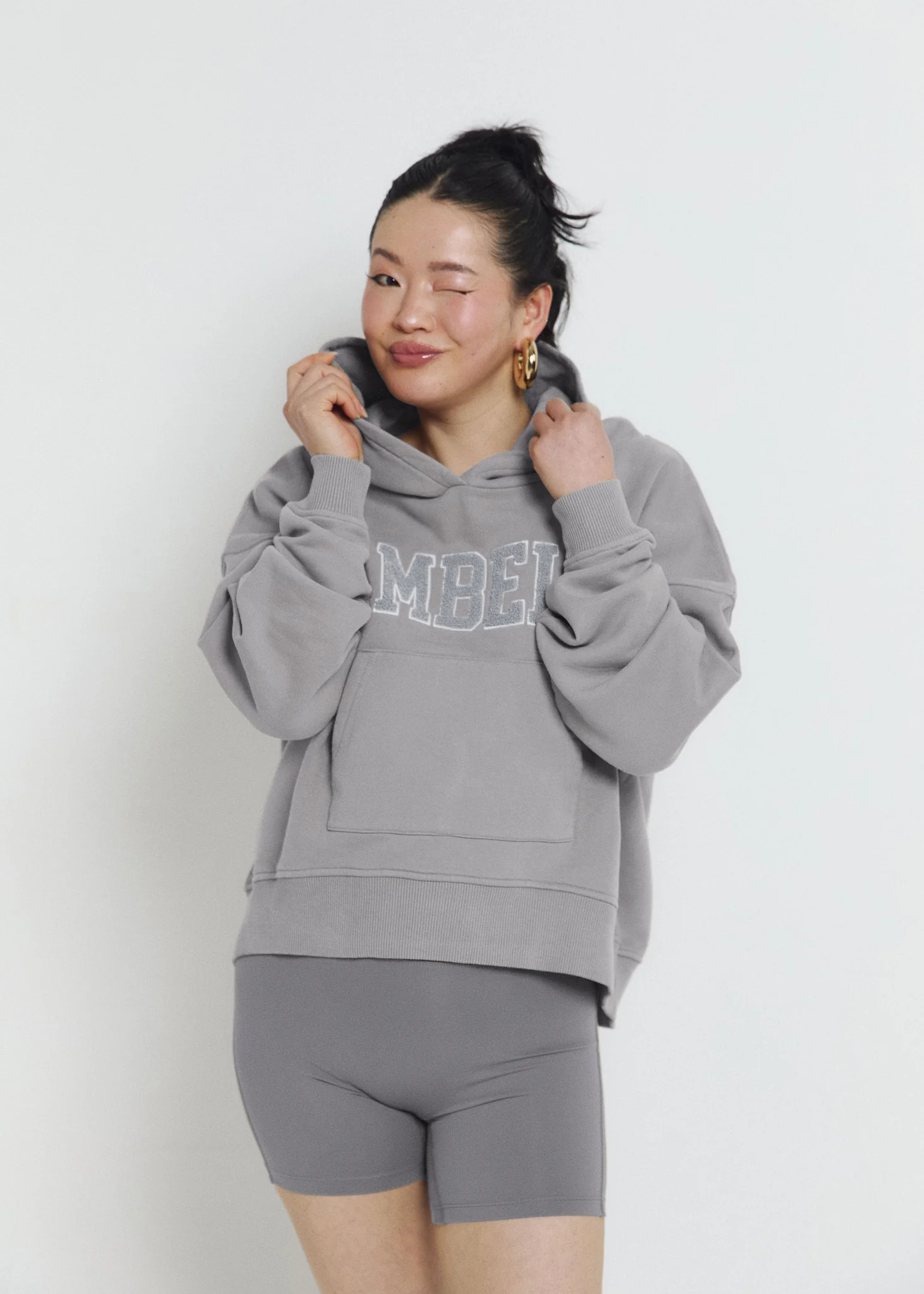 The Perfect Oversized Hoodie - Image 14
